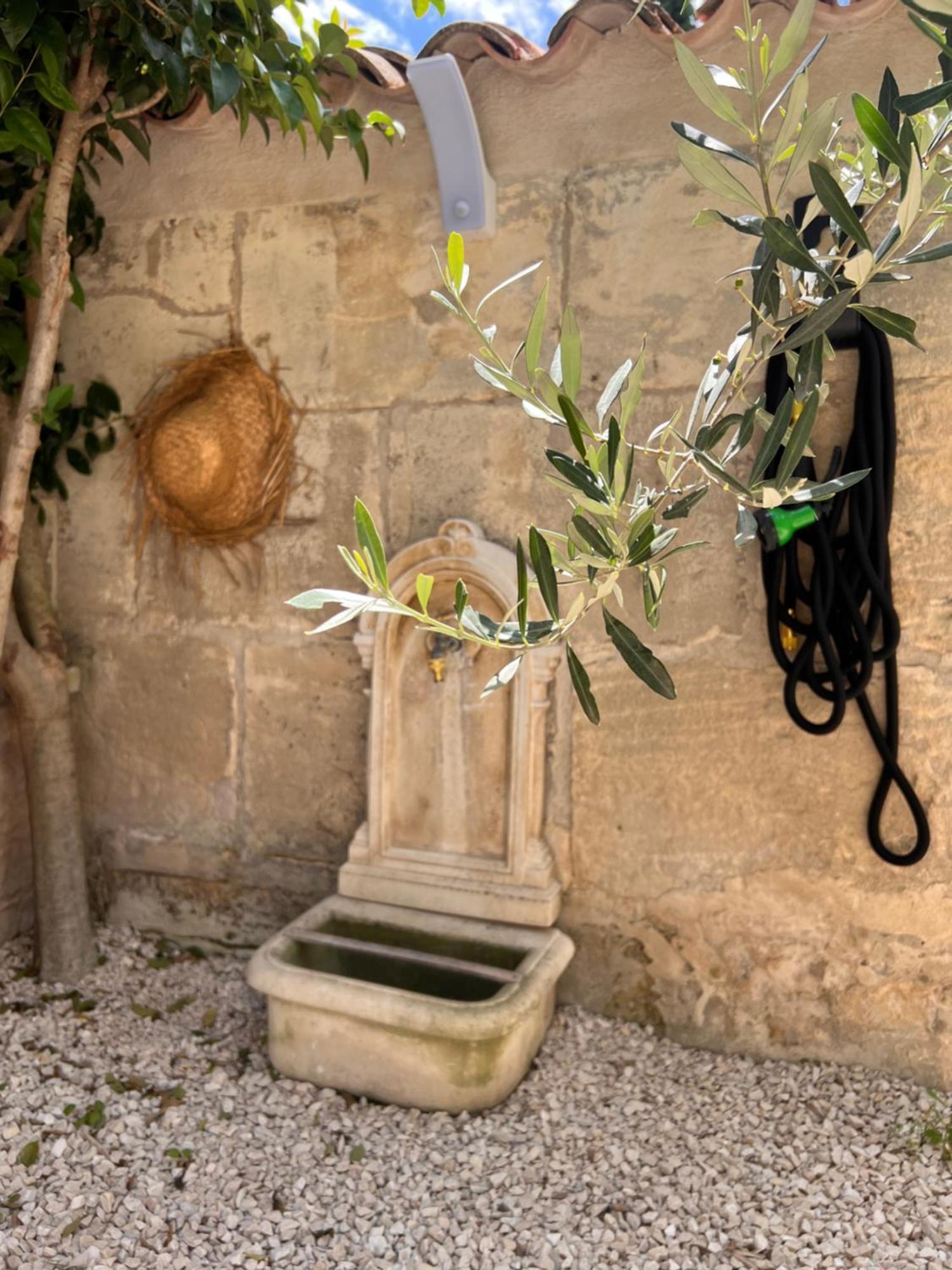 La Boheme Mouries Villa Bagian luar foto