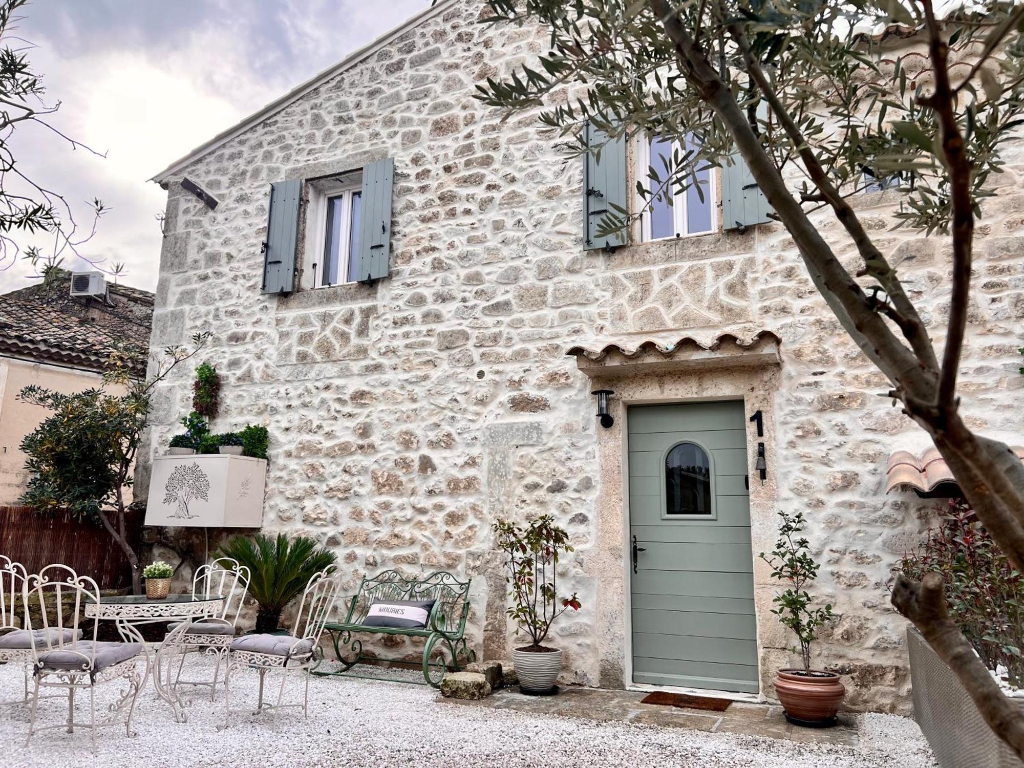 La Boheme Mouries Villa Bagian luar foto
