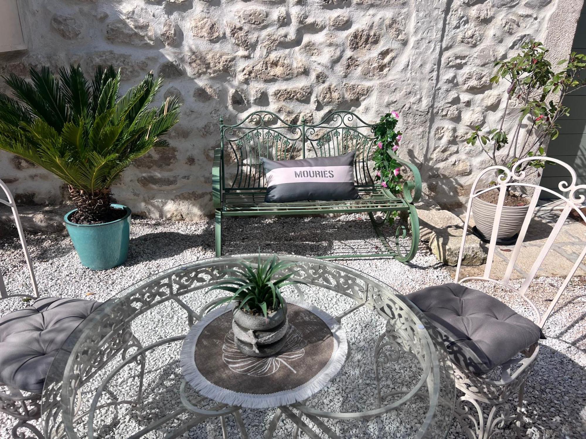 La Boheme Mouries Villa Bagian luar foto